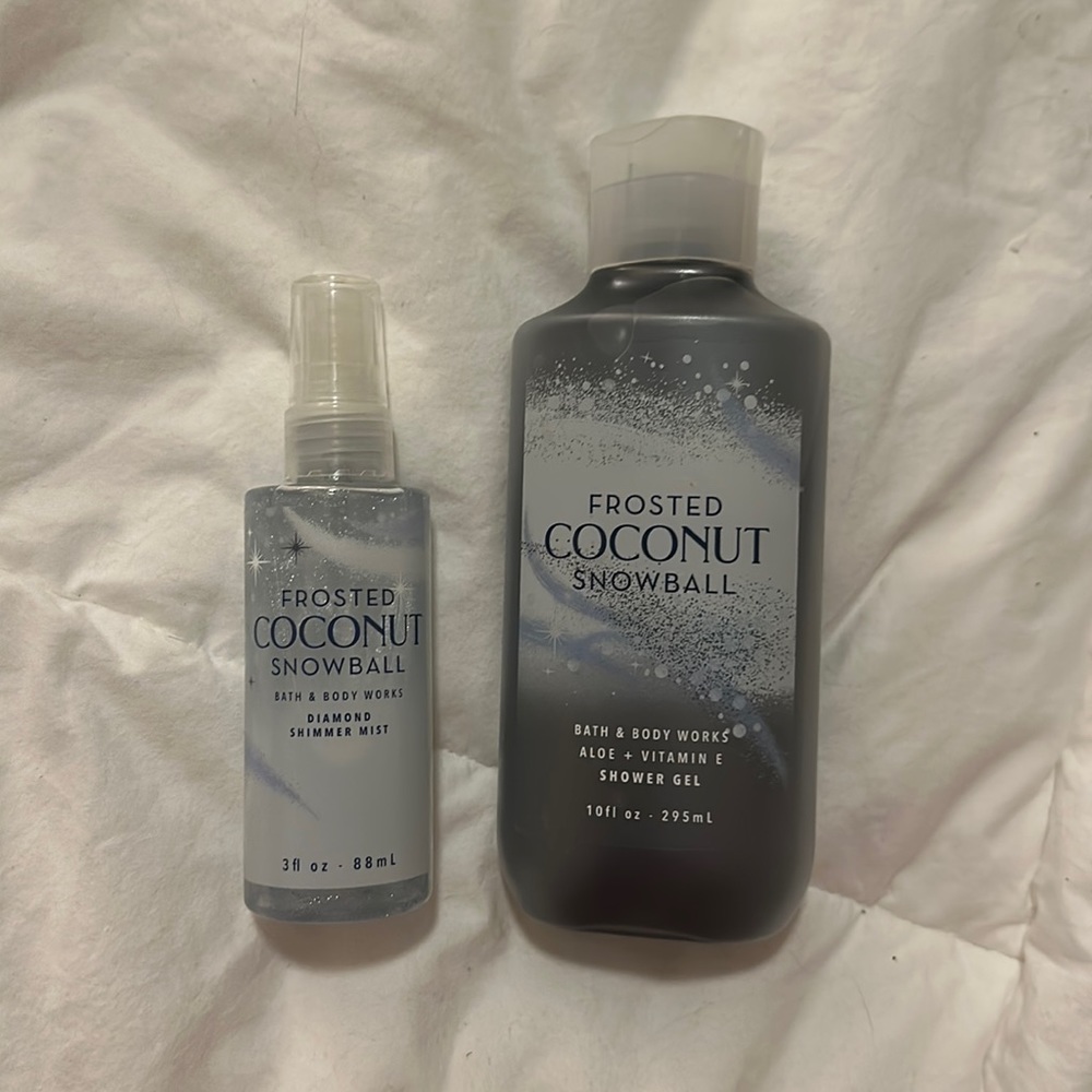 NEW Bath & Body Works Frosted Coconut Snowball Bundle